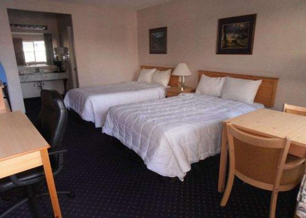 Econo Lodge Inn & Suites Central Medford Exteriér fotografie